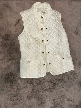 G.H. Bass & Co. Quilted Vest in Cream